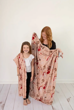 Load image into Gallery viewer, Girl Power Throw Blanket